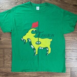 Tiger Woods Goat Masters Logo Green T-Shirt Golf Short Sleeve Adult Large